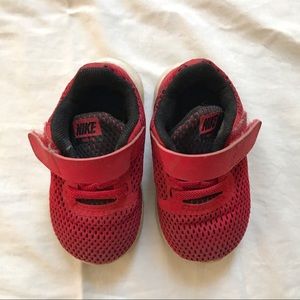 Nike Free Sneaker  baby sz 5